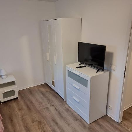 Gaestehaus-Ferienwohnung-Appartement Mit Terrasse - Naehe Kliniken/ Herzzentrum Bad Oeynhausen Ngoại thất bức ảnh