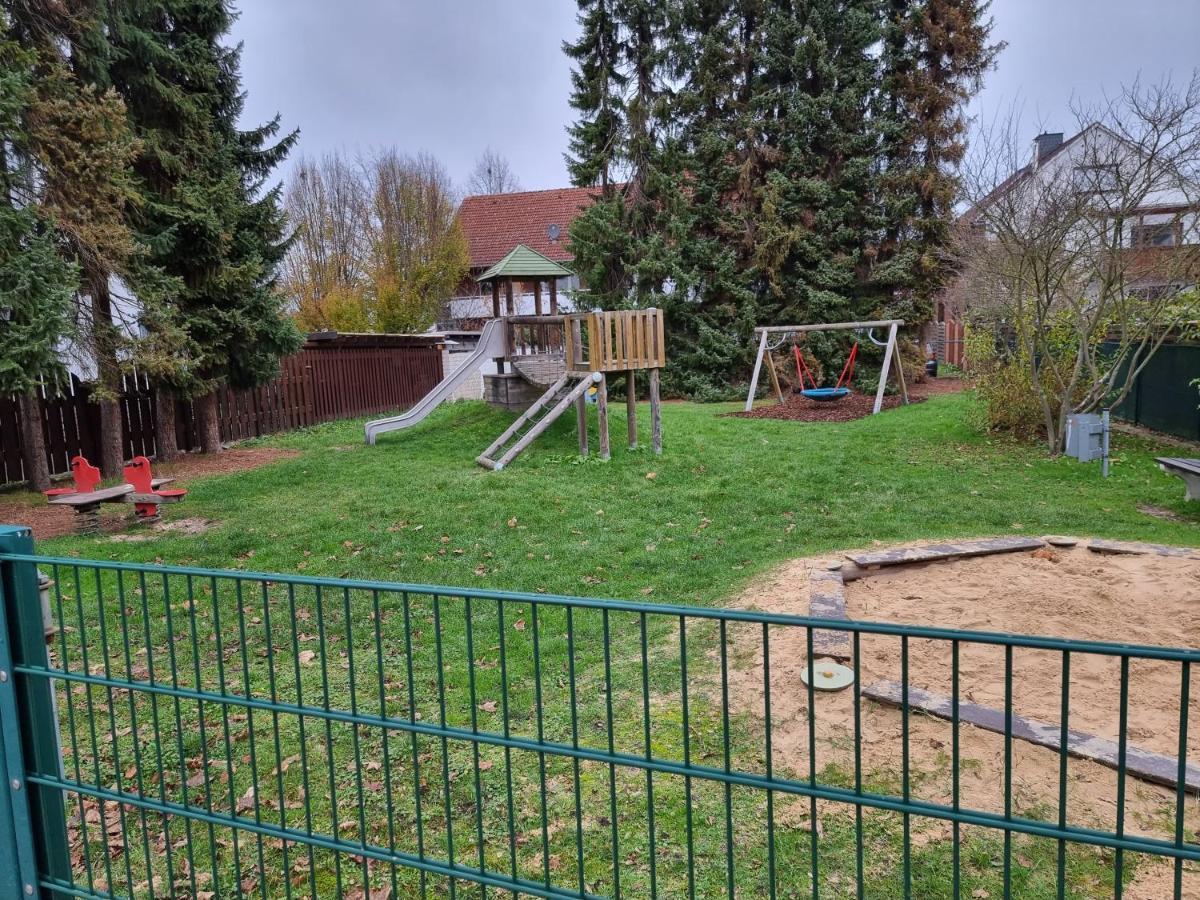 Gaestehaus-Ferienwohnung-Appartement Mit Terrasse - Naehe Kliniken/ Herzzentrum Bad Oeynhausen Ngoại thất bức ảnh